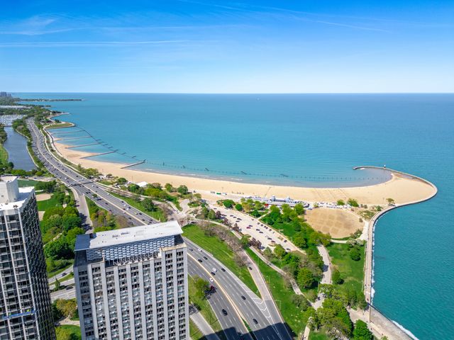 1550 N Lake Shore Drive 25C, Chicago, IL 60610