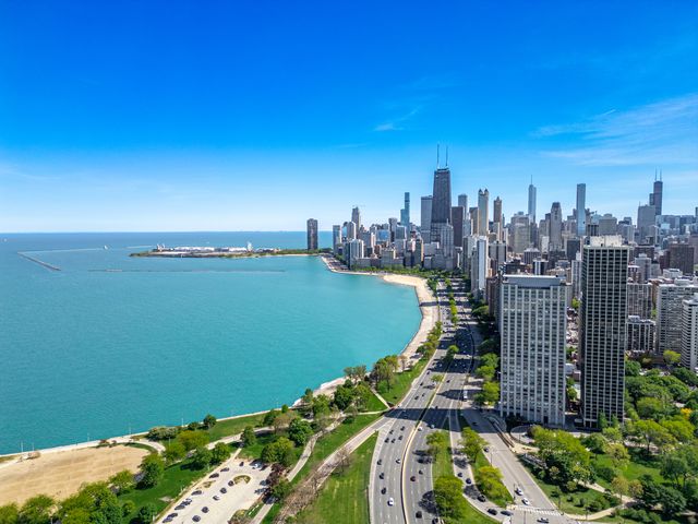 1550 N Lake Shore Drive 25C, Chicago, IL 60610