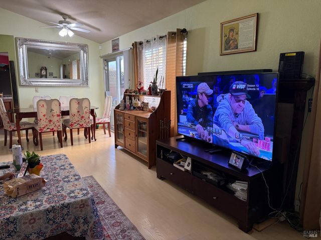 172 Mica Dr, Vallejo, CA 94589