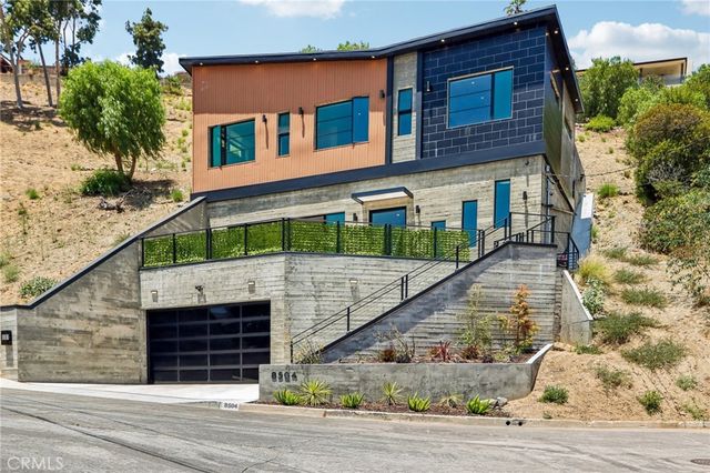 8504 Outland View Drive, Sun Valley, CA 91352