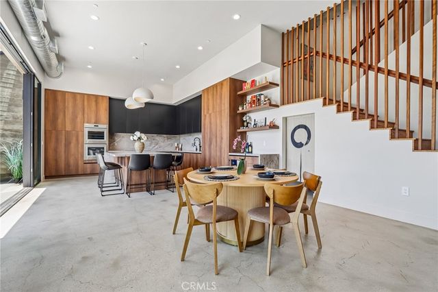8504 Outland View Drive, Sun Valley, CA 91352