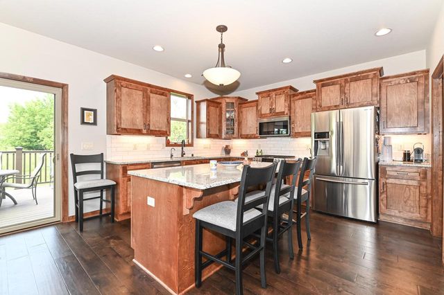 3424 Walnut TRAIL, Waukesha, WI 53188