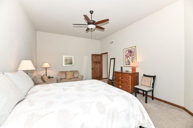 3424 Walnut TRAIL, Waukesha, WI 53188