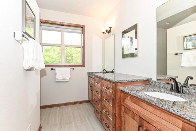 3424 Walnut TRAIL, Waukesha, WI 53188