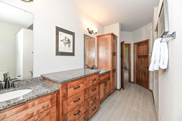 3424 Walnut TRAIL, Waukesha, WI 53188