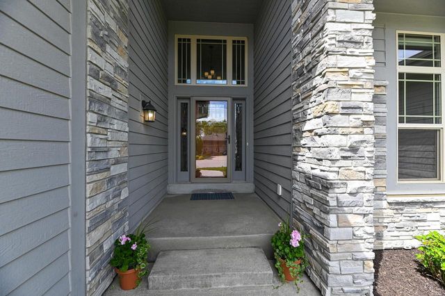 3424 Walnut TRAIL, Waukesha, WI 53188