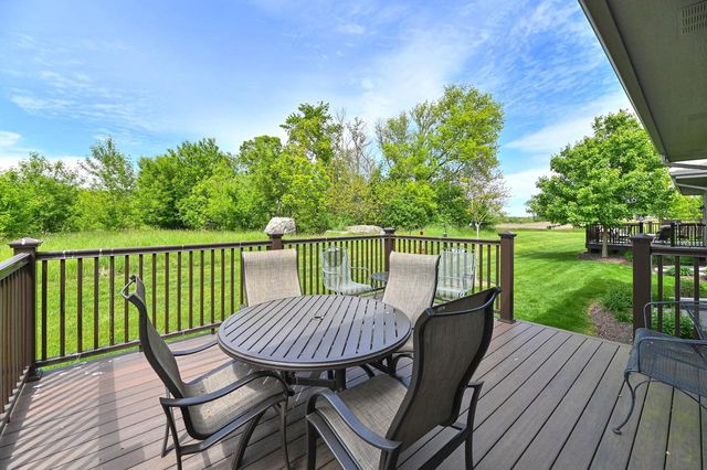 3424 Walnut TRAIL, Waukesha, WI 53188