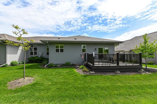 3424 Walnut TRAIL, Waukesha, WI 53188