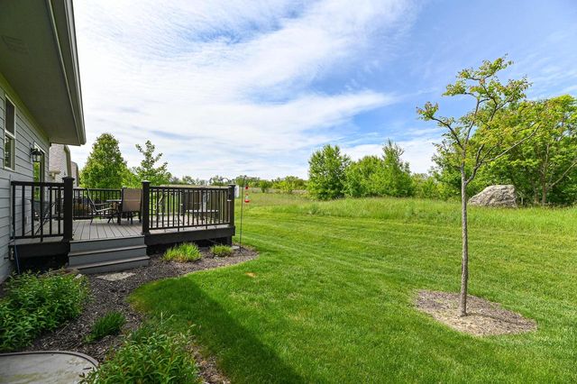 3424 Walnut TRAIL, Waukesha, WI 53188
