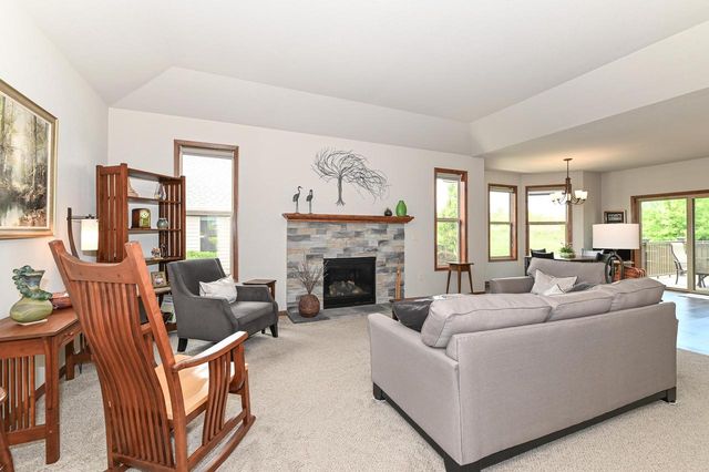 3424 Walnut TRAIL, Waukesha, WI 53188