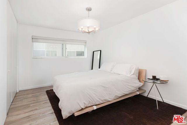 525 N Sycamore Avenue 301, Los Angeles, CA 90036