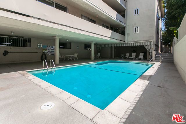 525 N Sycamore Avenue 301, Los Angeles, CA 90036