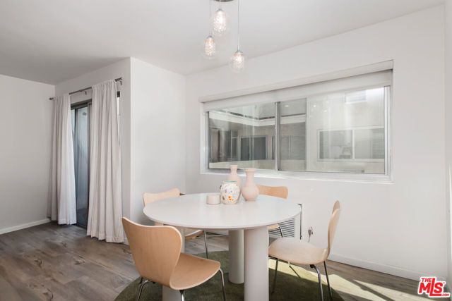 525 N Sycamore Avenue 301, Los Angeles, CA 90036