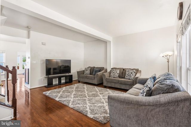 15129 GAFFNEY CIR, Gainesville, VA 20155