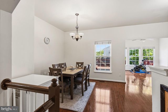 15129 GAFFNEY CIR, Gainesville, VA 20155