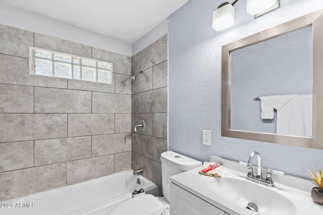 6919 W CYPRESS Street, Phoenix, AZ 85035