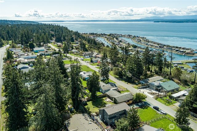 3544 Smugglers Cove Road, Greenbank, WA 98253