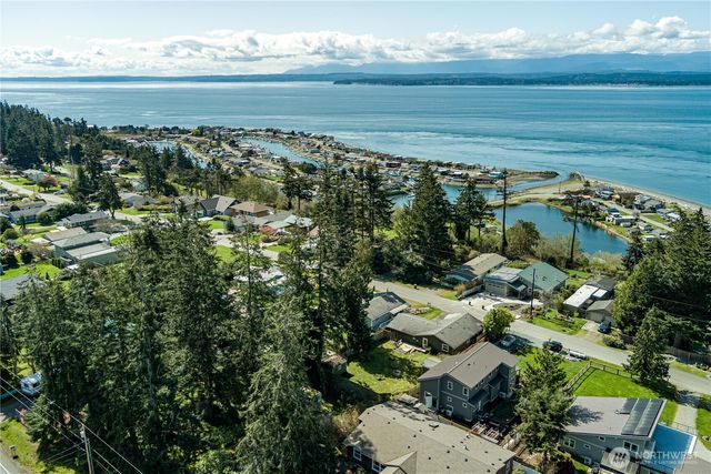 3544 Smugglers Cove Road, Greenbank, WA 98253