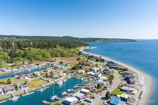 3544 Smugglers Cove Road, Greenbank, WA 98253