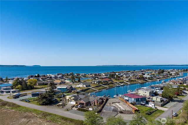 3544 Smugglers Cove Road, Greenbank, WA 98253