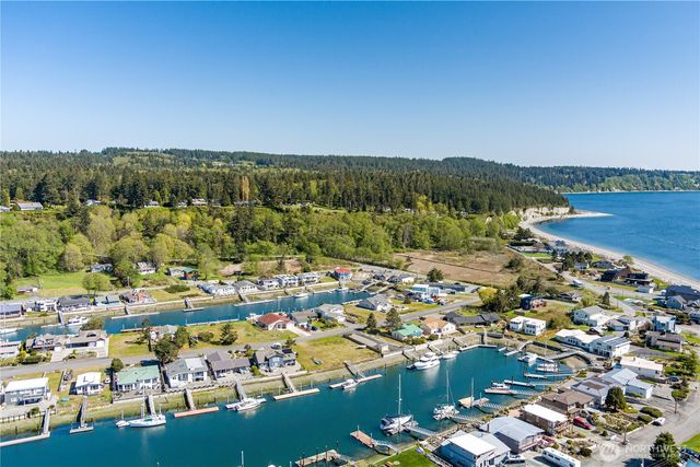 3544 Smugglers Cove Road, Greenbank, WA 98253