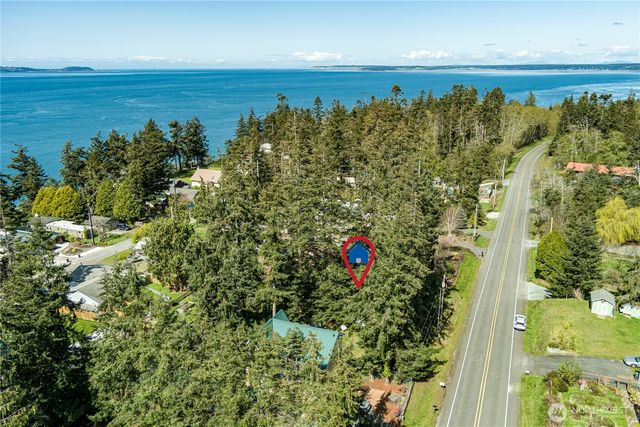 3544 Smugglers Cove Road, Greenbank, WA 98253