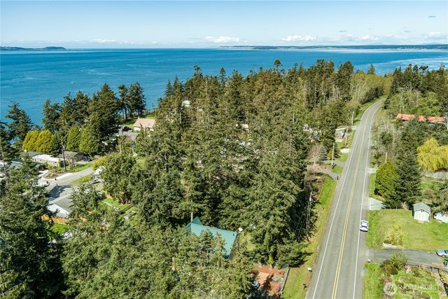 3544 Smugglers Cove Road, Greenbank, WA 98253