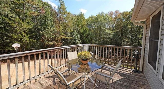 1990 Hewell Road NW, Dewy Rose, GA 30634