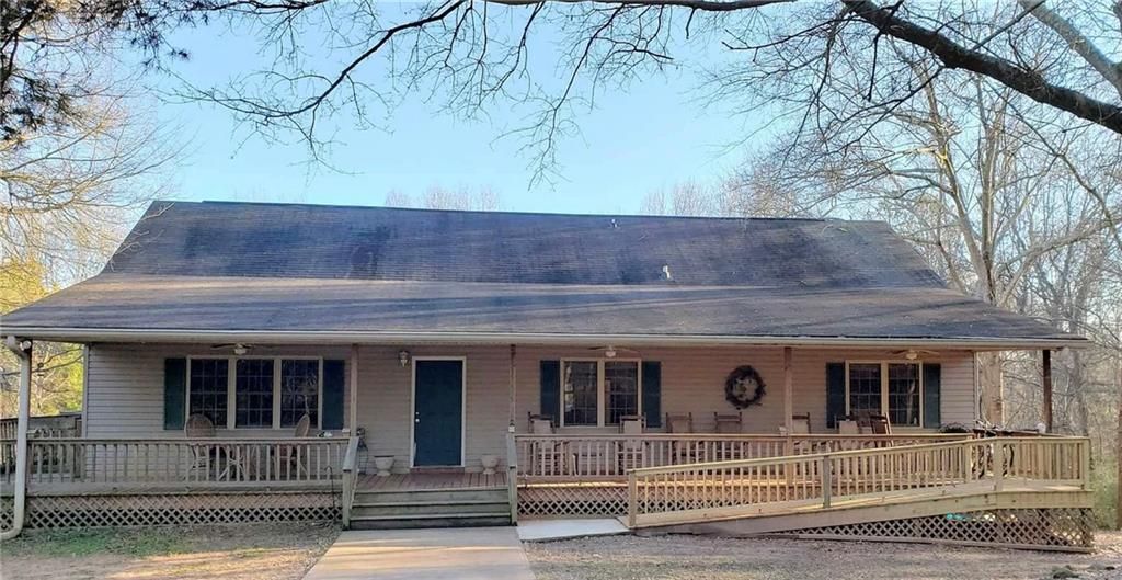 1990 Hewell Road NW, Dewy Rose, GA 30634