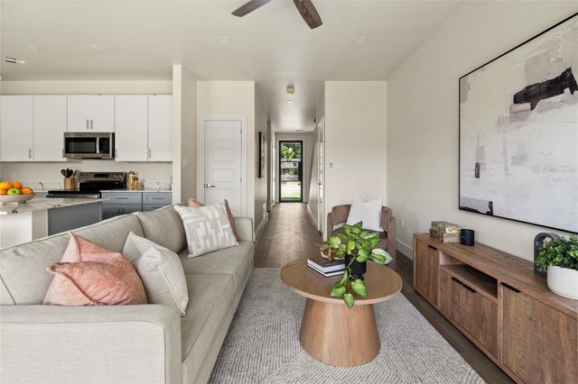 303 Hackberry LN, Austin, TX 78753