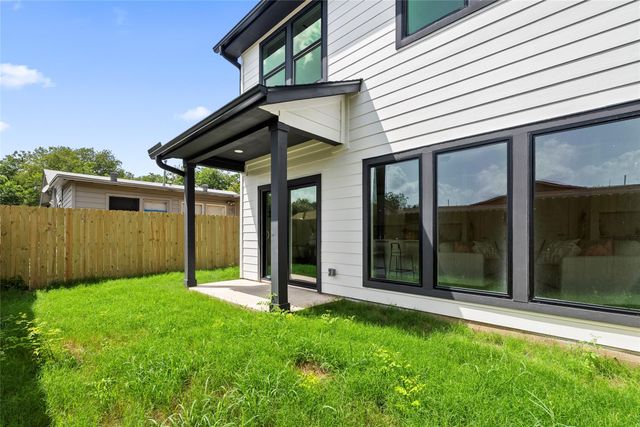303 Hackberry LN, Austin, TX 78753