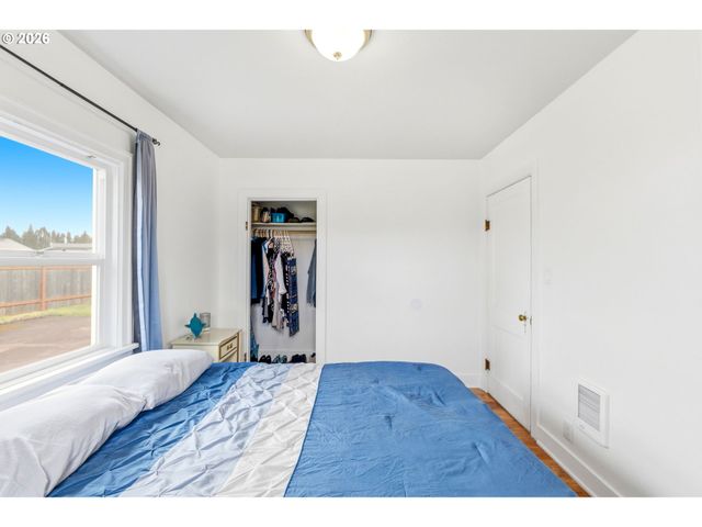 2326 Evergreen Ave, Salem, OR 97301