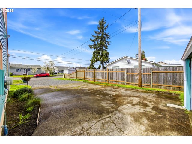 2326 Evergreen Ave, Salem, OR 97301