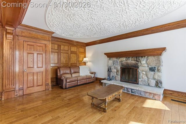 1684 W Leonard Road, Leonard, MI 48367