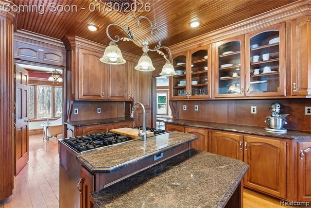 1684 W Leonard Road, Leonard, MI 48367