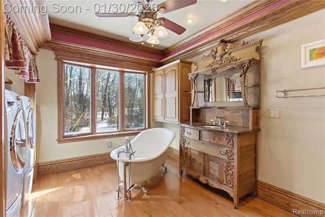 1684 W Leonard Road, Leonard, MI 48367