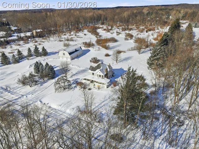 1684 W Leonard Road, Leonard, MI 48367