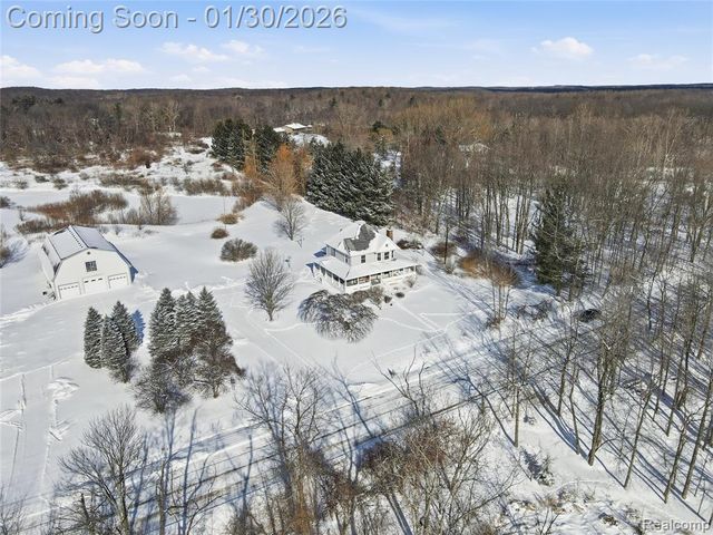 1684 W Leonard Road, Leonard, MI 48367