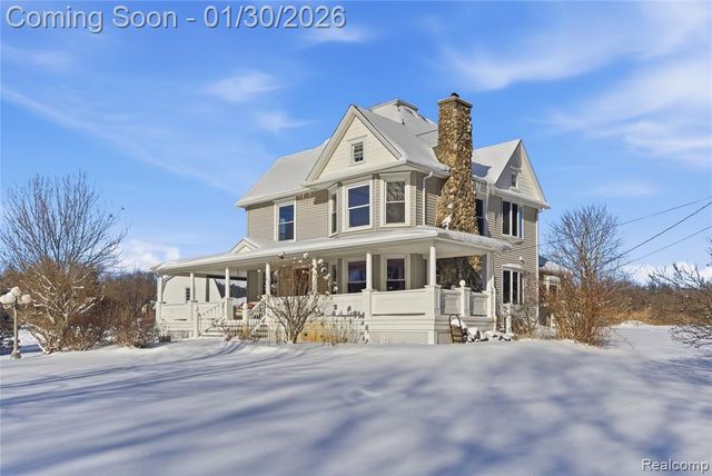 1684 W Leonard Road, Leonard, MI 48367