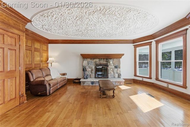 1684 W Leonard Road, Leonard, MI 48367