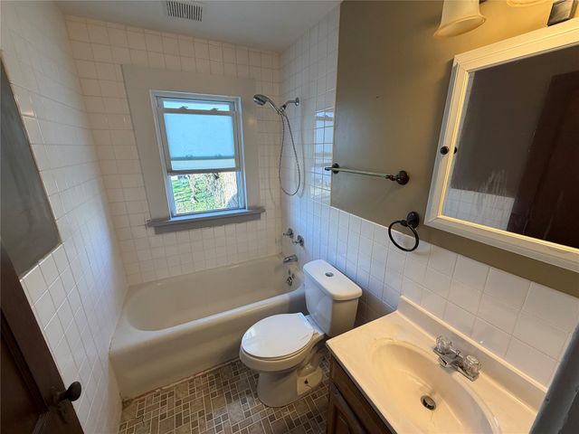 213 E 34TH Street, Erie, PA 16504