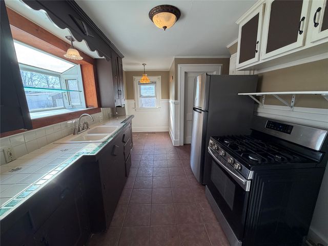 213 E 34TH Street, Erie, PA 16504