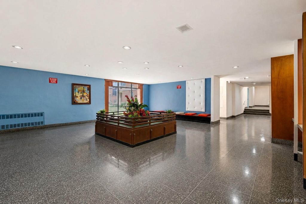 14430 Sanford Avenue 6L, Flushing, NY 11355 — photo 3