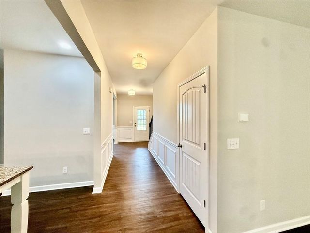 5190 Amberland Square, Atlanta, GA 30349
