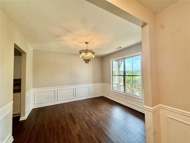 5190 Amberland Square, Atlanta, GA 30349