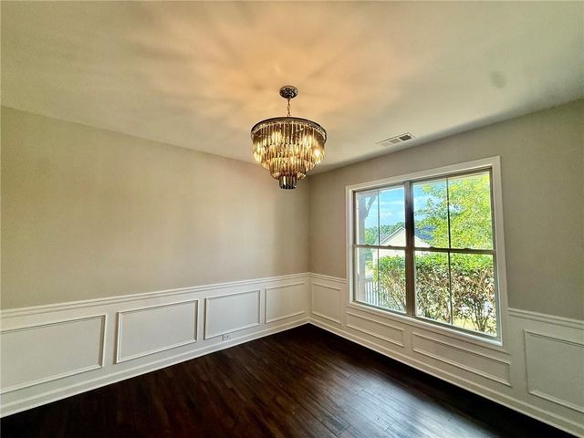 5190 Amberland Square, Atlanta, GA 30349