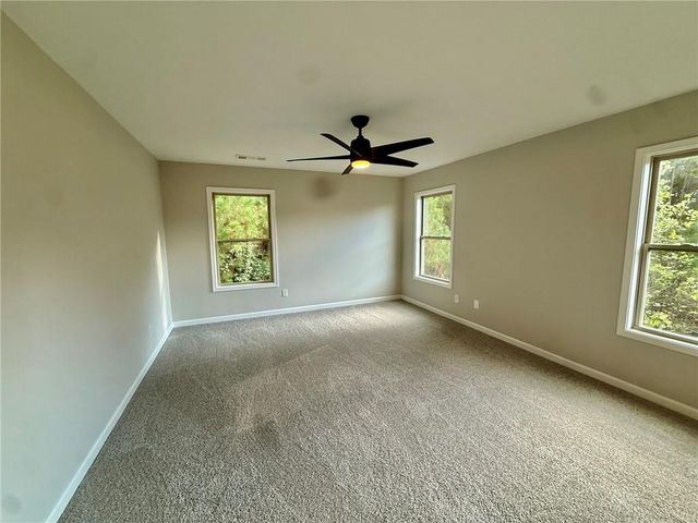 5190 Amberland Square, Atlanta, GA 30349