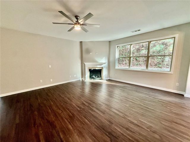 5190 Amberland Square, Atlanta, GA 30349