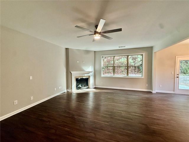5190 Amberland Square, Atlanta, GA 30349