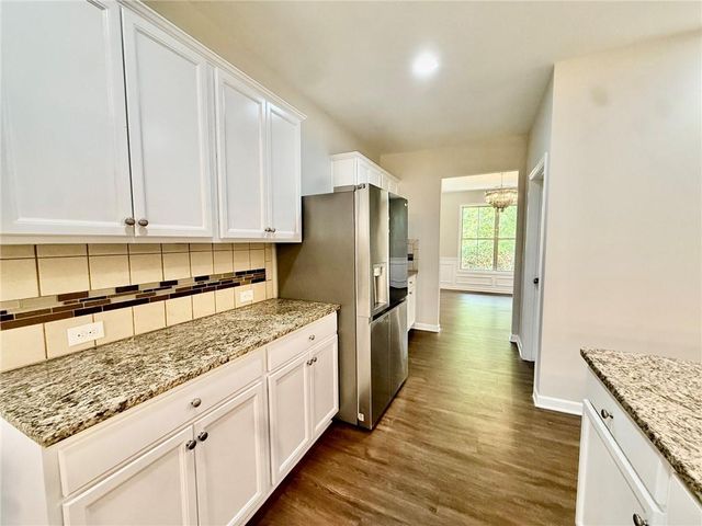 5190 Amberland Square, Atlanta, GA 30349